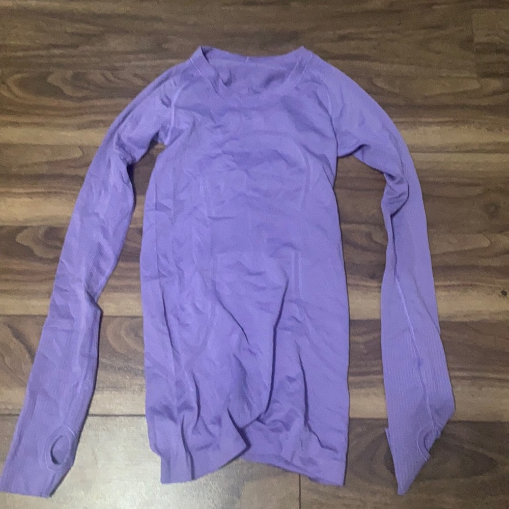 purple lululemon workout top